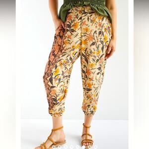 Anthropologie Floral jogger Pants Size US 8